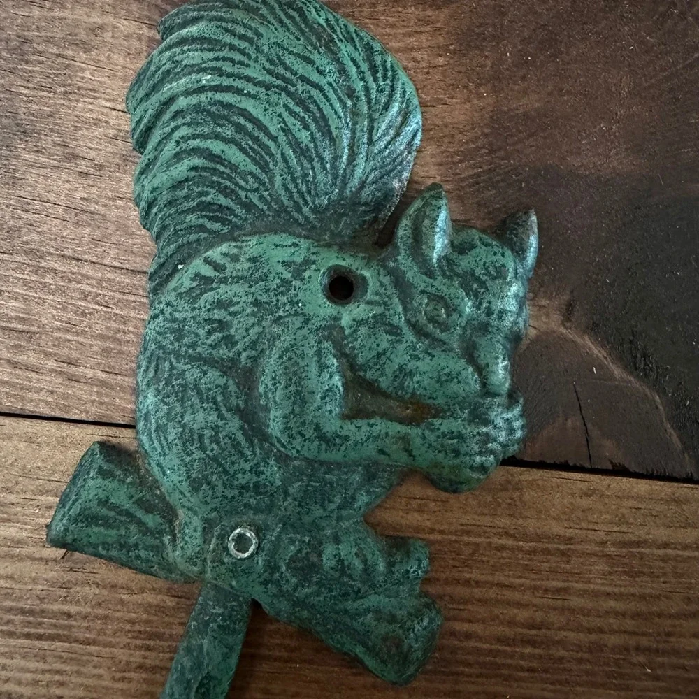 Vintage Style Cast Iron Squirrel Wall Hook Verdigris Green Rustic Cabin Decor